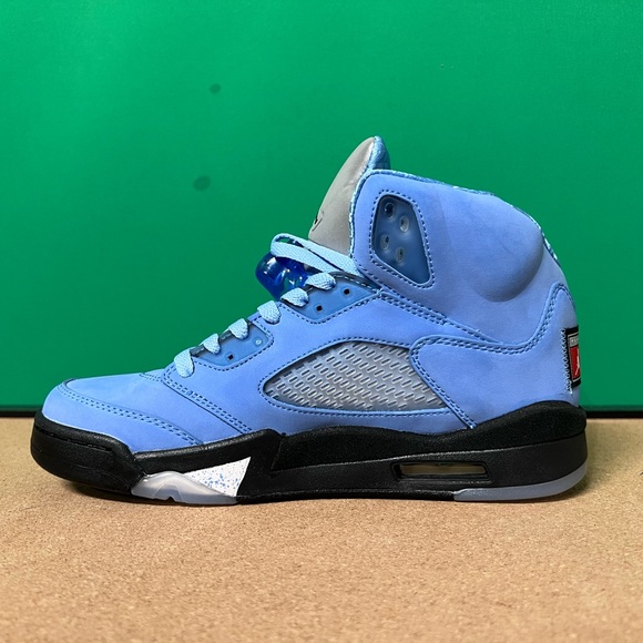 Air Jordan 5 Retro UNC University Blue - Picture 6 of 6
